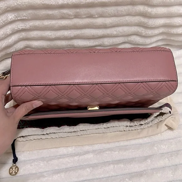✨SOLD✨ Tory Burch Fleming Shoulder Bag - Picture 6 of 13